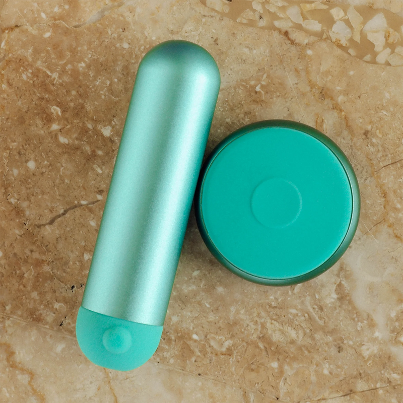 Mini bullet vibrator in the green color, with remote control 