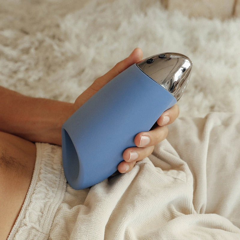 Arvos, high-end male masturbator in the blue color