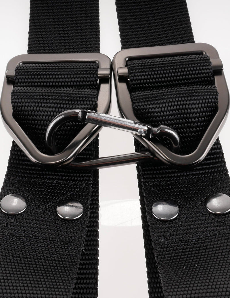 sr-command-bondage-door-cuffs